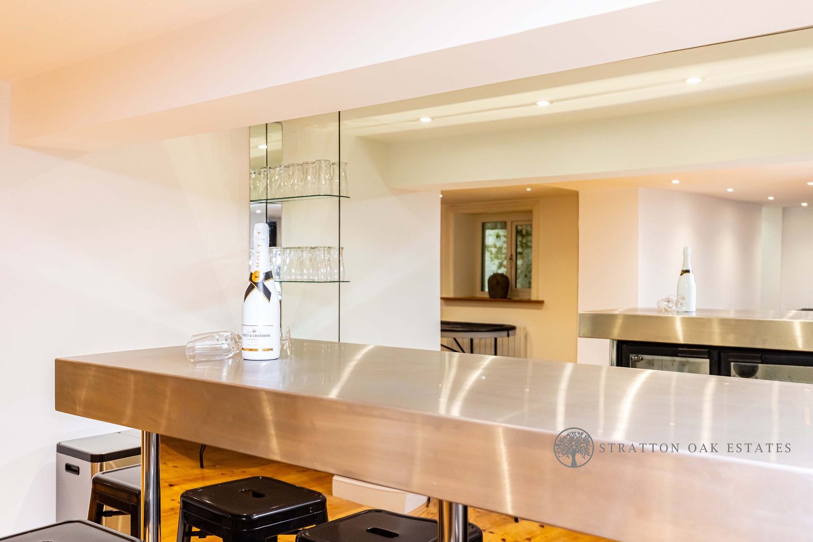 Games room bar